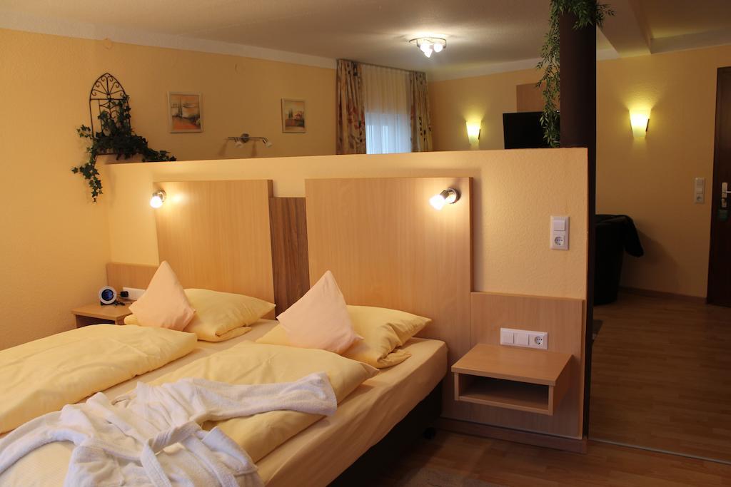 Hotel Brigitte Bad Krozingen Quarto foto